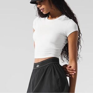 Size small Alo short sleeve crop top